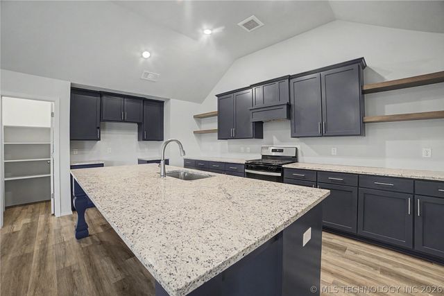 7402 E 89th Street N, Owasso, OK 74055