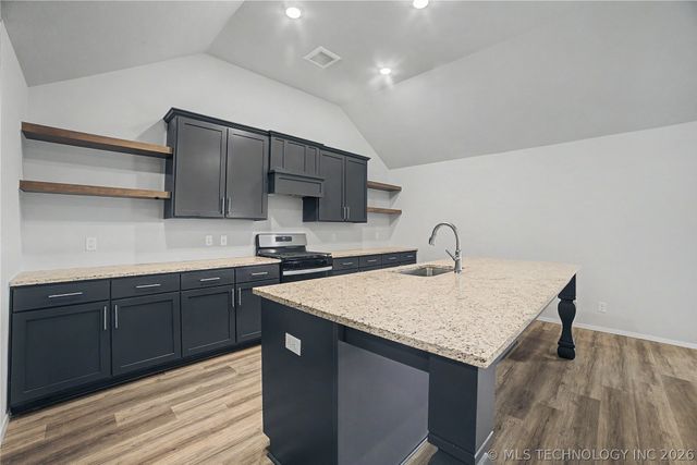 7402 E 89th Street N, Owasso, OK 74055
