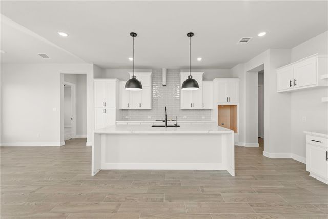 8915 Acropolis Lane, Manvel, TX 77578