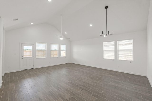 7826 Jade Crest Drive, Angleton, TX 77515