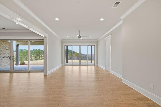 5352 Price, Gainesville, GA 30506