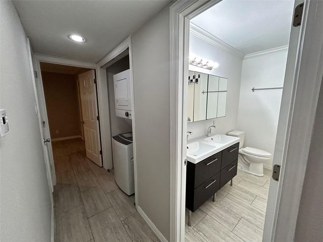 219 Marshall Street 104, Houston, TX 77006