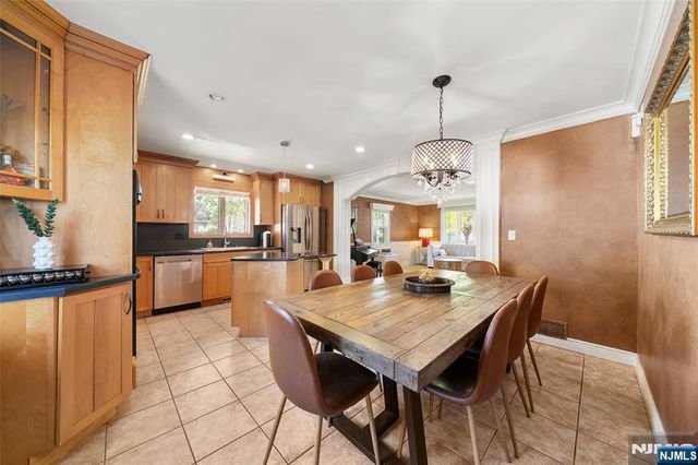 38 Carlson Court, Closter, NJ 07624
