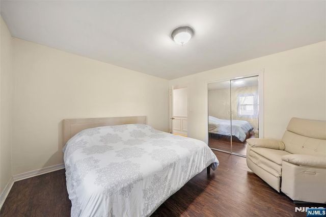 38 Carlson Court, Closter, NJ 07624