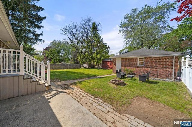 38 Carlson Court, Closter, NJ 07624