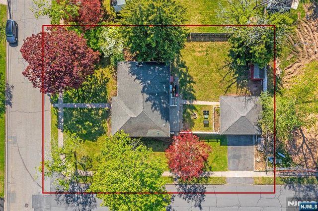 38 Carlson Court, Closter, NJ 07624