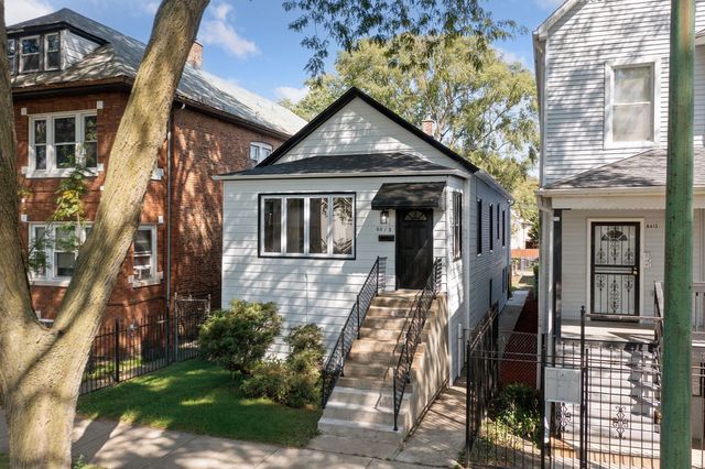 8613 S Colfax Avenue, Chicago, IL 60617