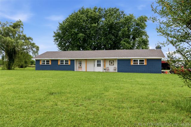74703 S 320th Road, Wagoner, OK 74467