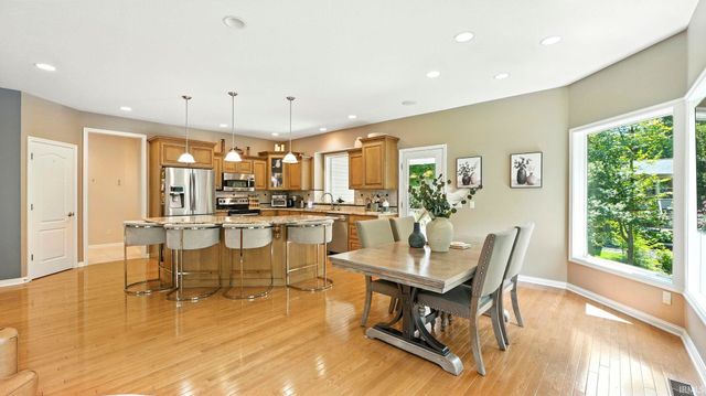 202 Royal Crest Drive, Fort Wayne, IN 46814