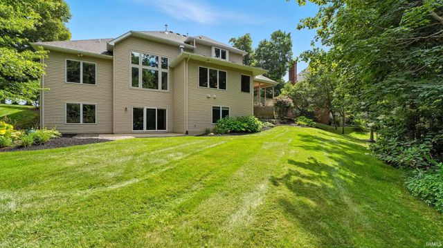 202 Royal Crest Drive, Fort Wayne, IN 46814