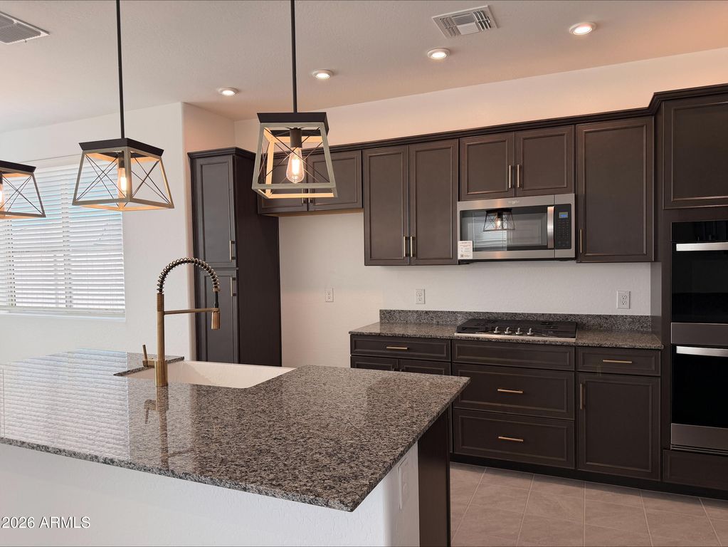 19393 W PALO VERDE Drive, Litchfield Park, AZ 85340 — photo 3