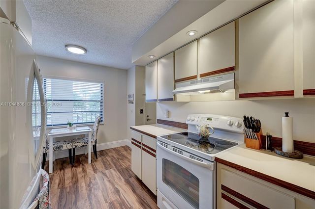 23344 Carolwood Lane 303, Boca Raton, FL 33428