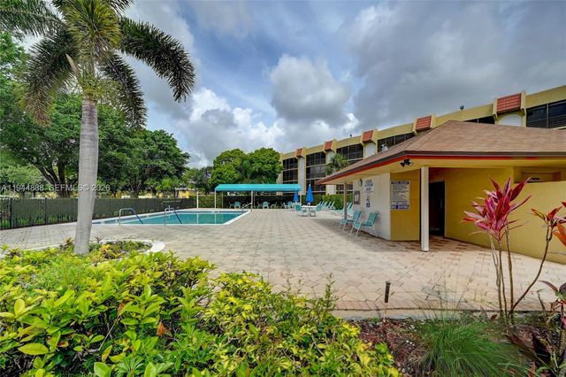 23344 Carolwood Lane 303, Boca Raton, FL 33428