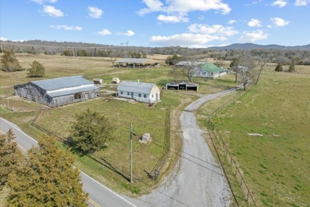 3261 Bell Rd, Watertown, TN 37184