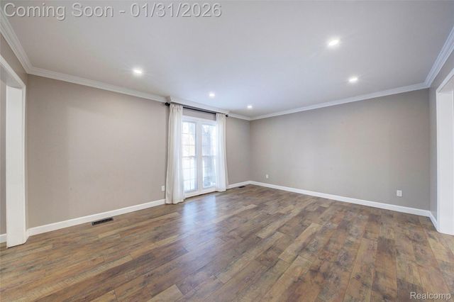 5429 Tequesta Drive, West Bloomfield Charter Township, MI 48323