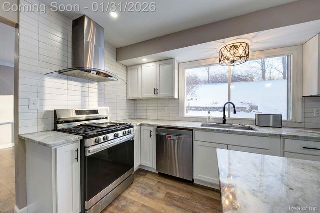 5429 Tequesta Drive, West Bloomfield Charter Township, MI 48323