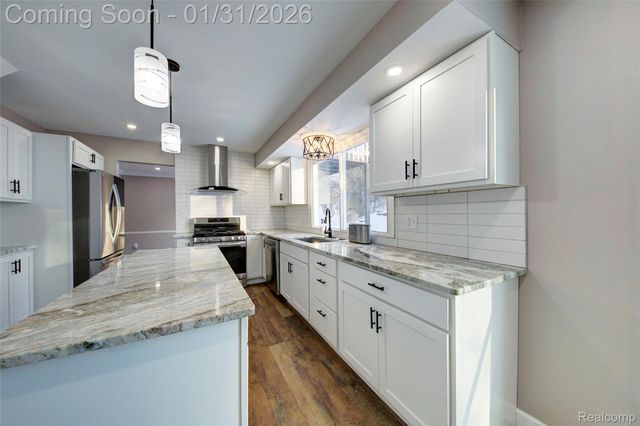 5429 Tequesta Drive, West Bloomfield Charter Township, MI 48323