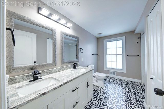 5429 Tequesta Drive, West Bloomfield Charter Township, MI 48323