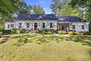 1826 Forest Springs Court, Dunwoody, GA 30338