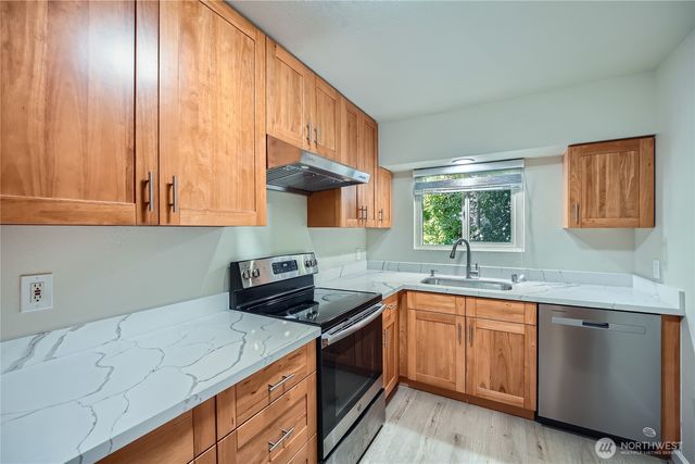 4711 Sand Point Way NE, Seattle, WA 98105