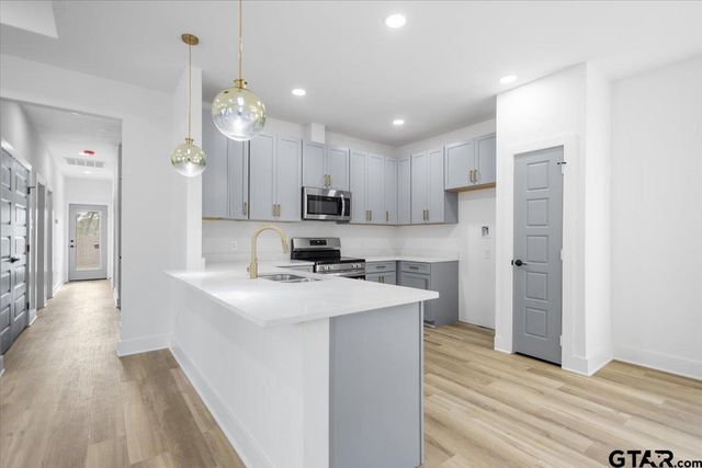 228 S Fenton Ave., Tyler, TX 75702