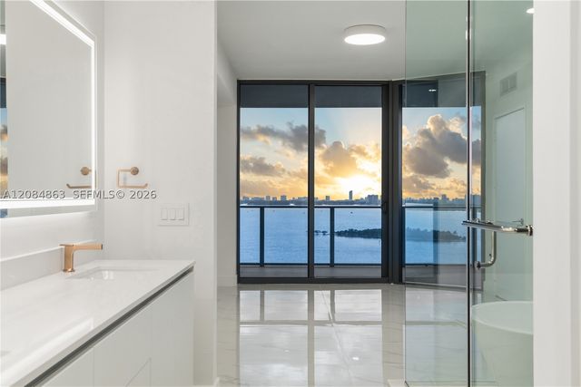 700 NE 24th St 1806, Miami, FL 33137