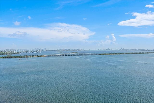 700 NE 24th St 1806, Miami, FL 33137