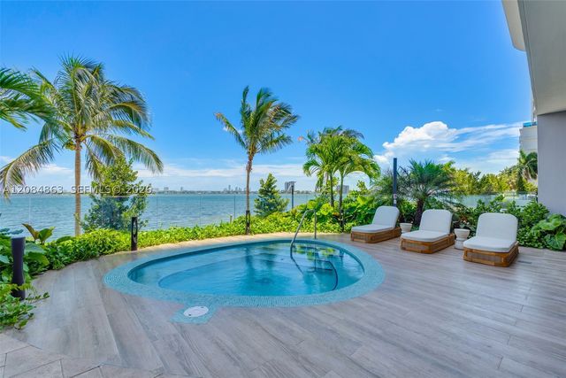 700 NE 24th St 1806, Miami, FL 33137