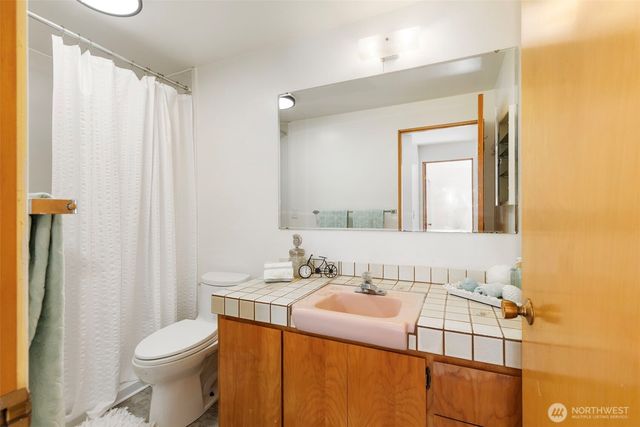 14358 NW Rhoda Lane, Seabeck, WA 98380