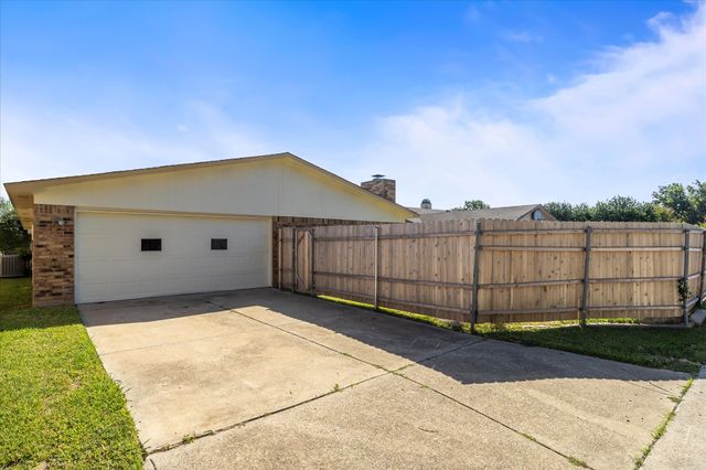 4229 Aralia Street, Mesquite, TX 75150