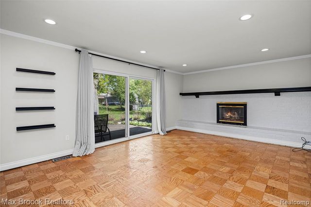 7011 Heather Heath, West Bloomfield, MI 48322