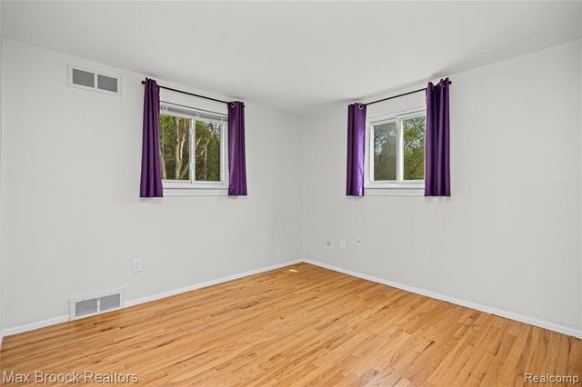 7011 Heather Heath, West Bloomfield, MI 48322