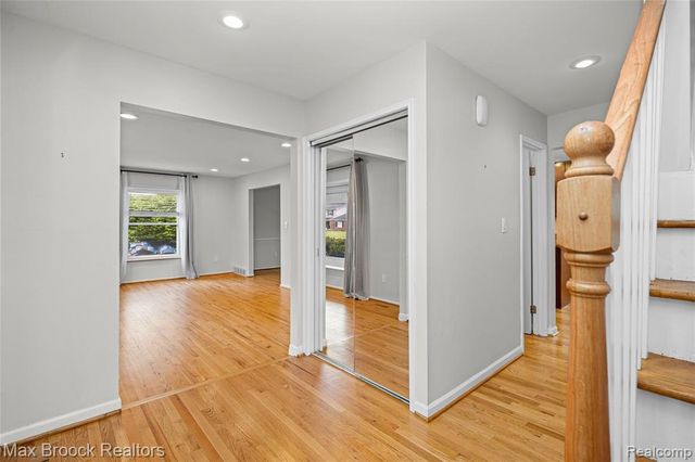 7011 Heather Heath, West Bloomfield, MI 48322