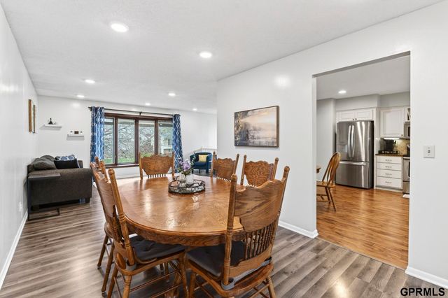 11748 Meredith Avenue, Omaha, NE 68164