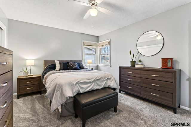 11748 Meredith Avenue, Omaha, NE 68164