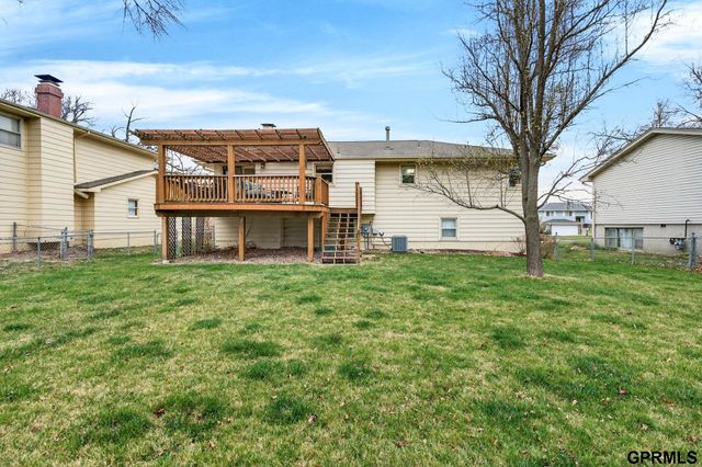 11748 Meredith Avenue, Omaha, NE 68164