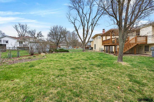 11748 Meredith Avenue, Omaha, NE 68164