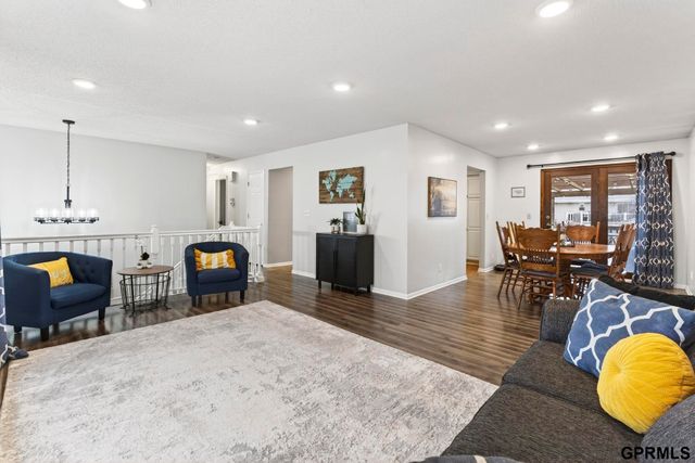 11748 Meredith Avenue, Omaha, NE 68164