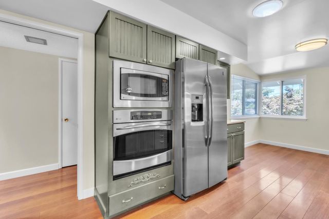 6224 Saint James Dr, Carmichael, CA 95608