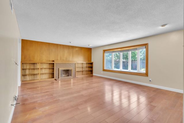 6224 Saint James Dr, Carmichael, CA 95608