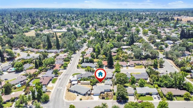 6224 Saint James Dr, Carmichael, CA 95608