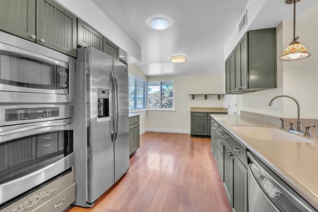 6224 Saint James Dr, Carmichael, CA 95608