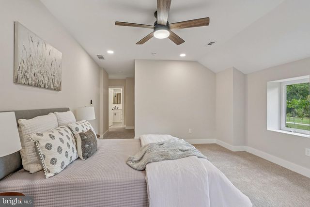 551 HOPEWELL RD, Marlton, NJ 08053