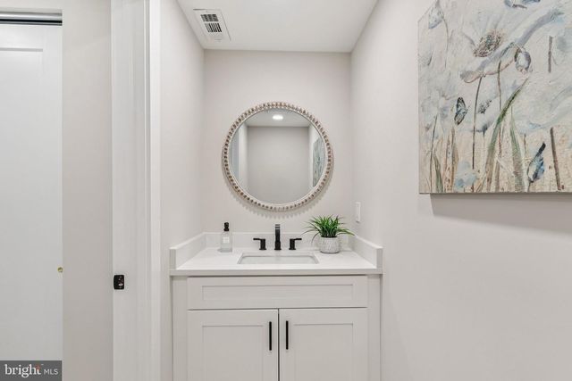 551 HOPEWELL RD, Marlton, NJ 08053