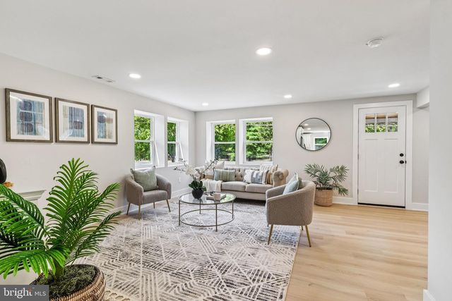 551 HOPEWELL RD, Marlton, NJ 08053