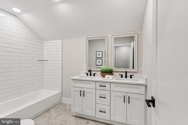 551 HOPEWELL RD, Marlton, NJ 08053