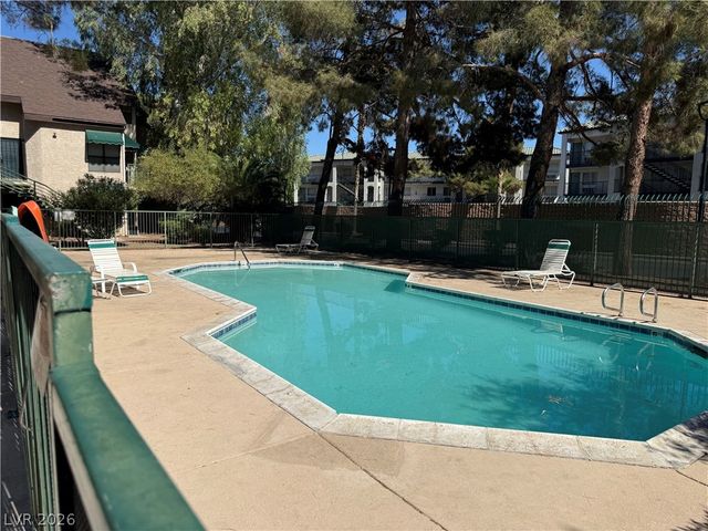 530 Elm Drive 105, Las Vegas, NV 89169