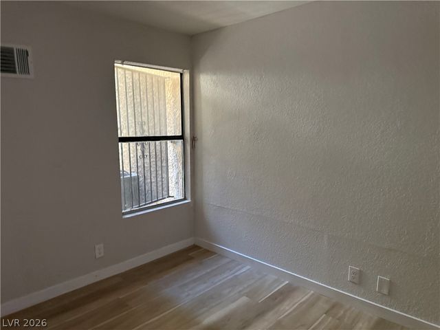 530 Elm Drive 105, Las Vegas, NV 89169