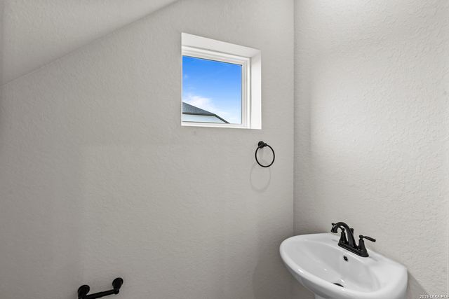 12410 Cotorra Springs, San Antonio, TX 78254