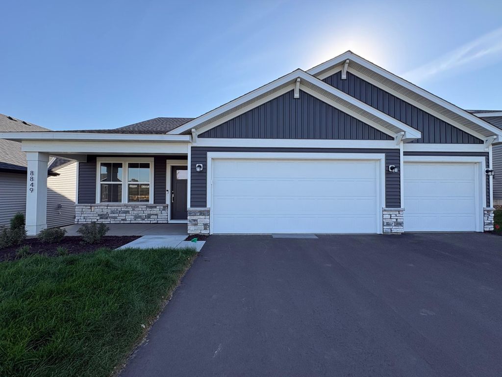 8849 63rd Street S, Cottage Grove, MN 55016 — exterior